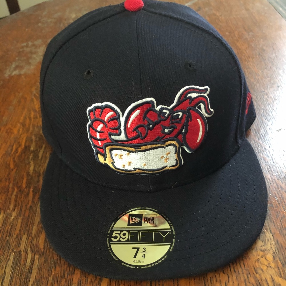 NWT Connecticut Tigers New England Lobster Rolls